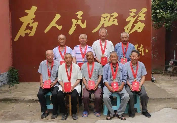 逃离洁白的宾馆