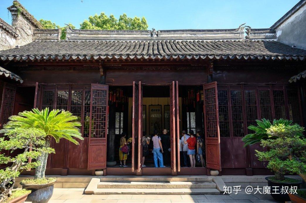 从不同角度研究东坡历史文化在海南的传承史与接受史 这个座谈会这样说→